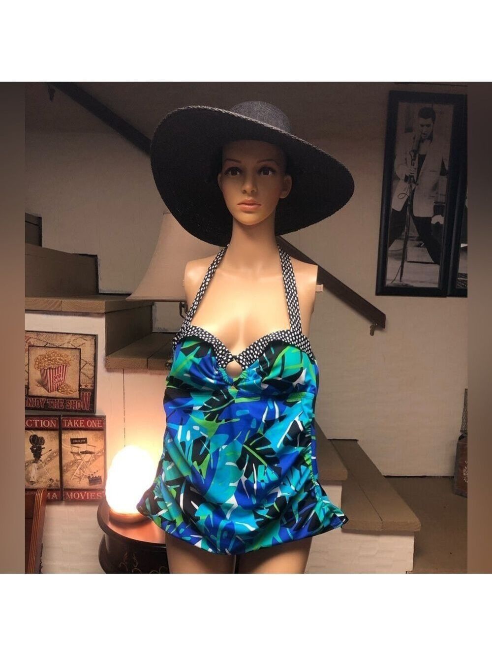24th & OCEAN TANKINI- SIZE M - MULTI COLORS
